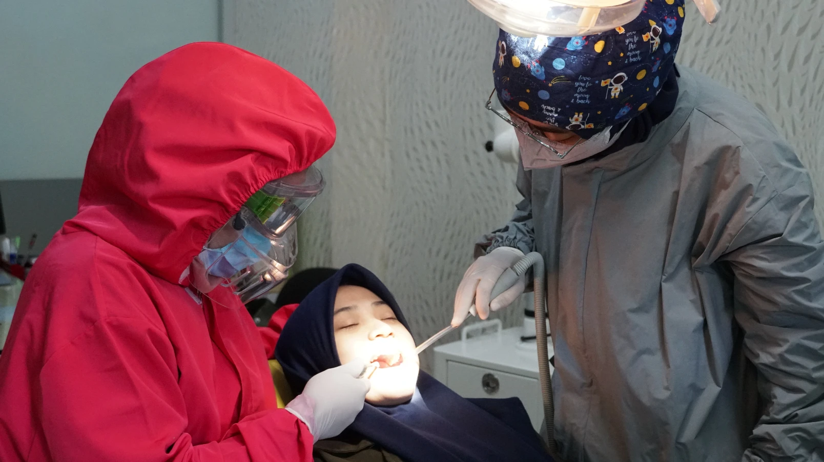 Kenali Spesialis Gigi Yang Tepat